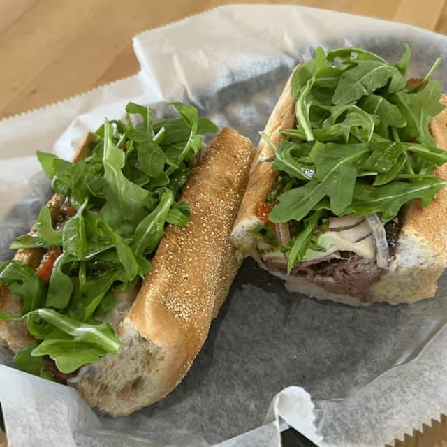Roast Beef & Bleu 14".